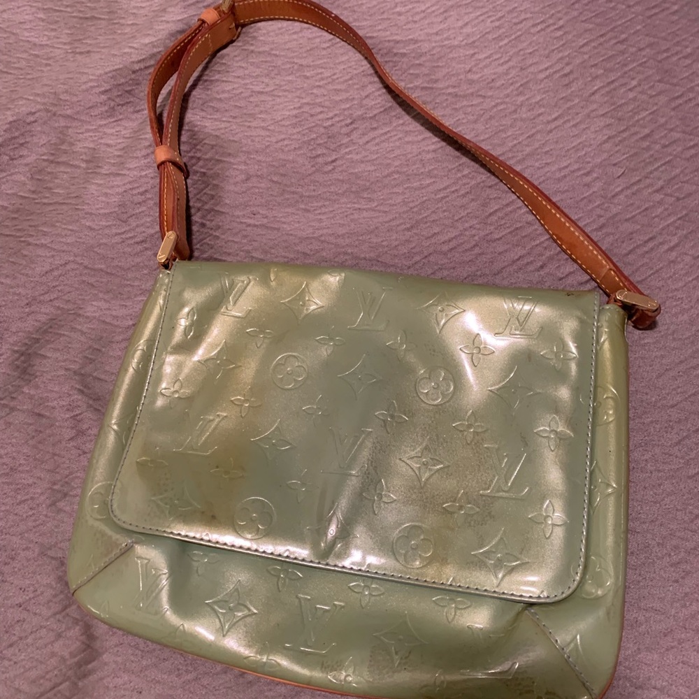 Louis Vuitton purse